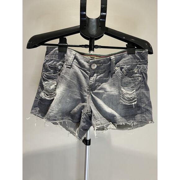 YNO Women's size 5 Shorts - Picture 1 of 4